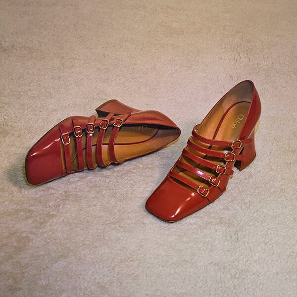 SHOES